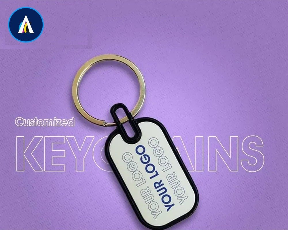 Keychains — Metal, acrylic and leather
